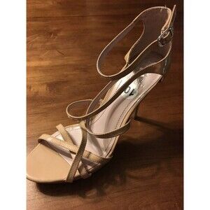 Vince Camuto Women's Shoes Amelia Patent Leather Platform Heels Size 10 NWOB